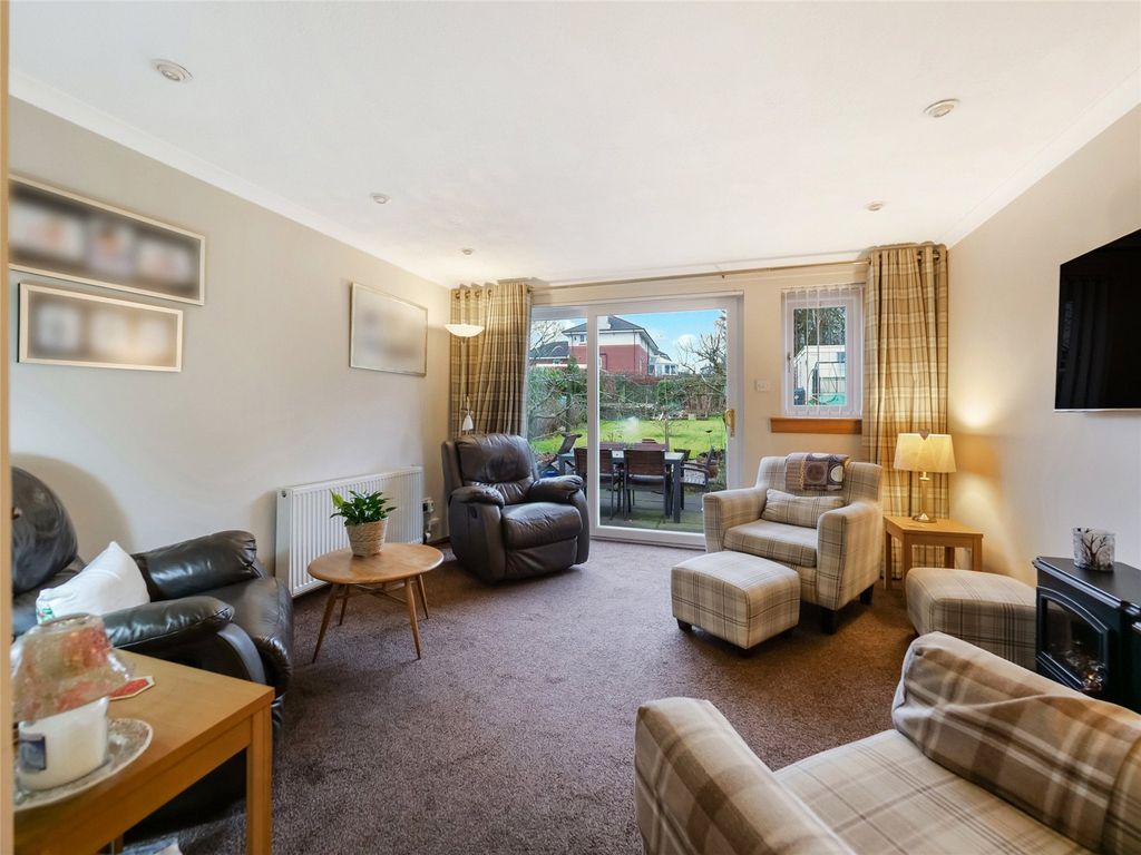 Property photo 3 of 31 Family Room