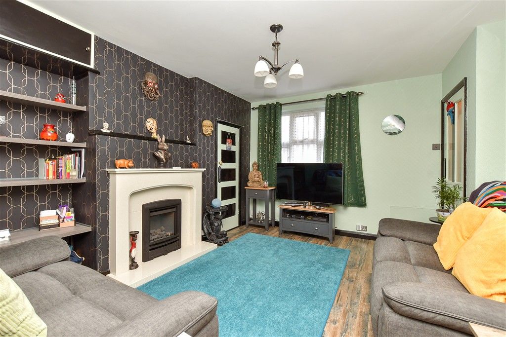 Property photo 2 of 10 Lounge