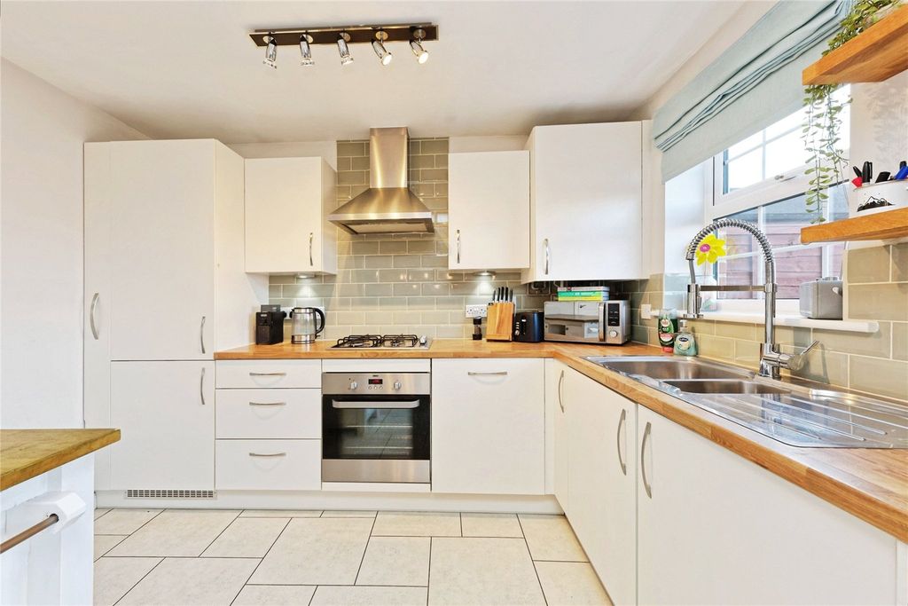 Property photo 3 of 21 Picture No. 20