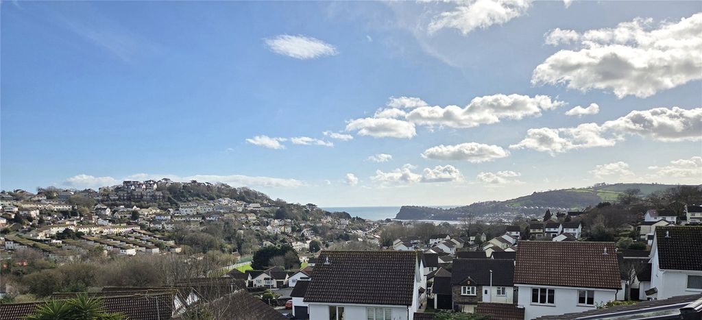 Property photo 3 of 30 Views