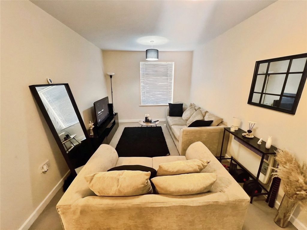 Property photo 2 of 7 Lounge Diner Kitchen