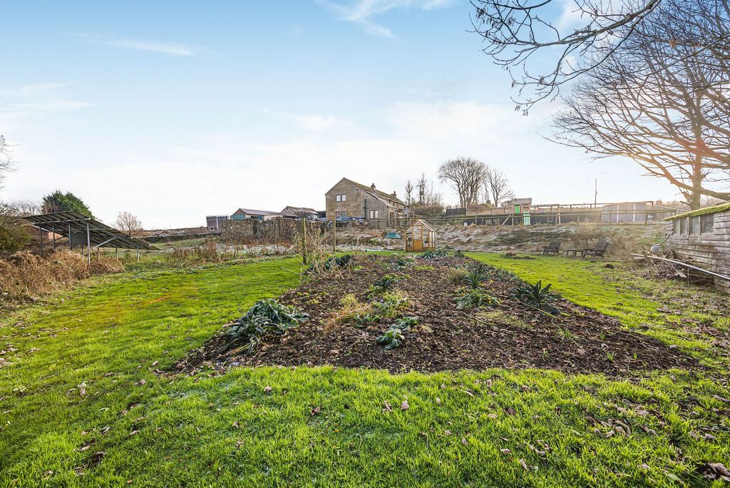 Property photo 3 of 62