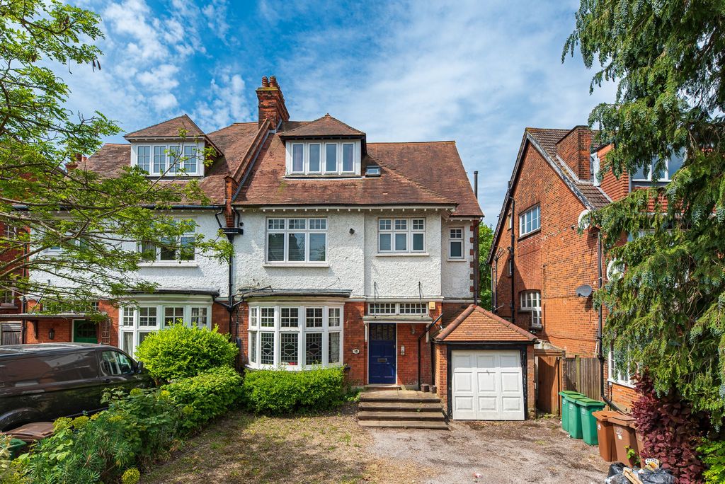 Property photo 1 of 12