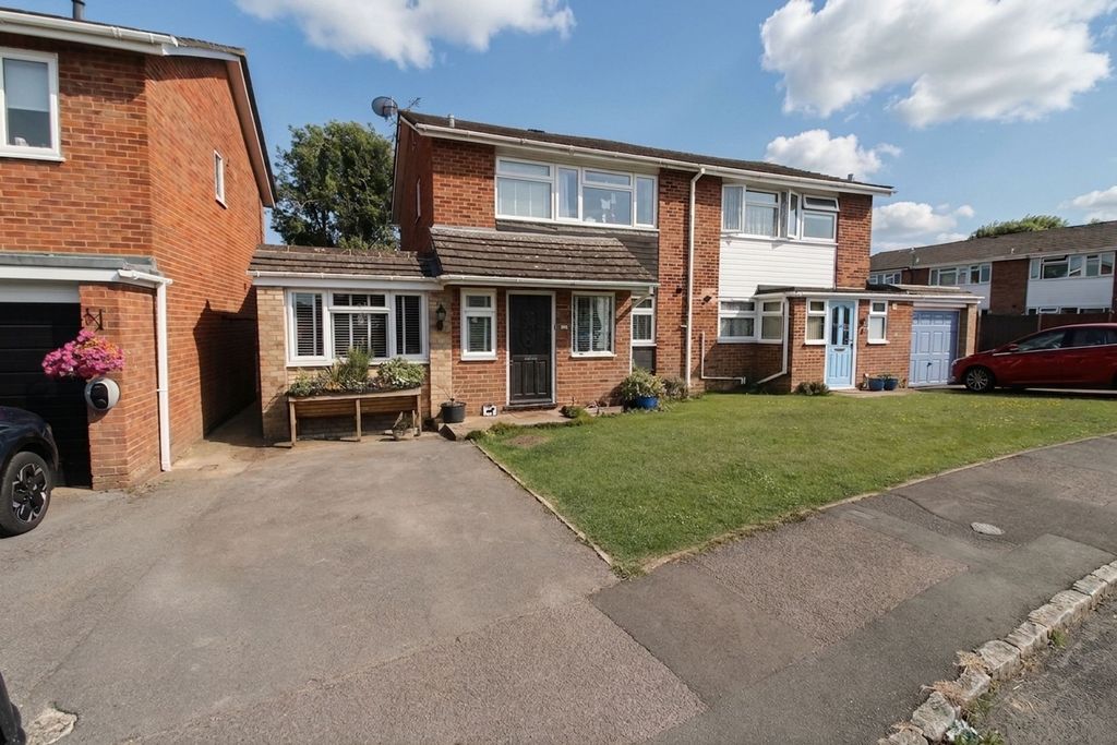 Property photo 1 of 17