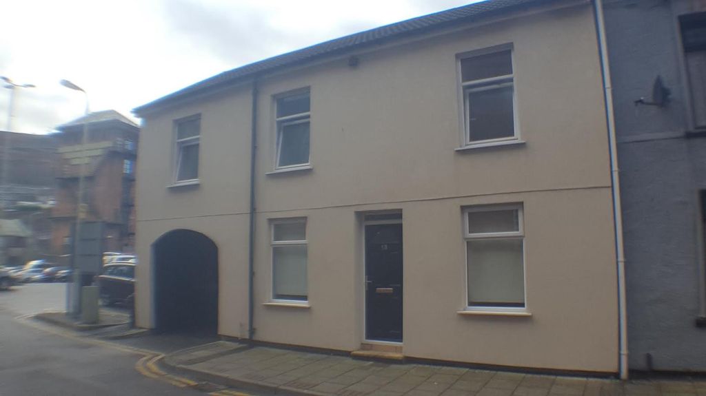Property photo 1 of 1
