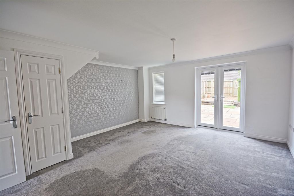 Property photo 3 of 12 1.Jpg