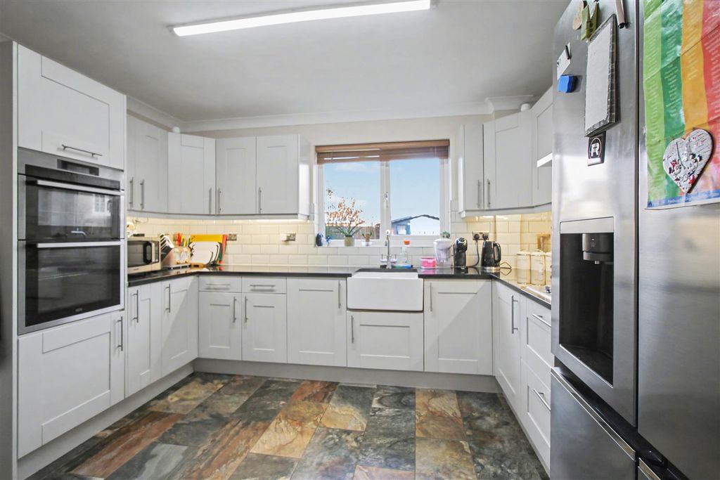 Property photo 2 of 36 Img_4544.Jpg