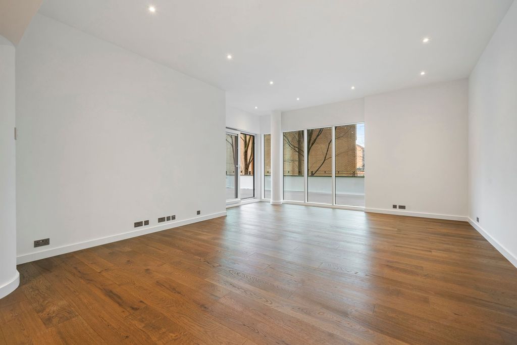 Property photo 2 of 4