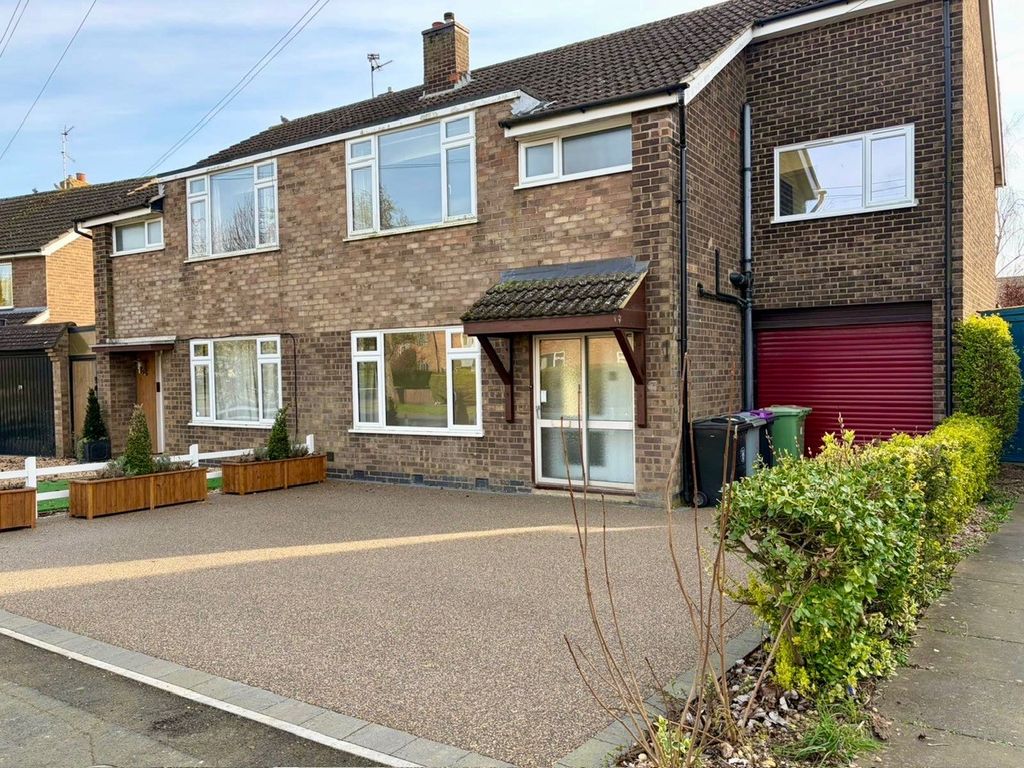 Property photo 1 of 15 Front