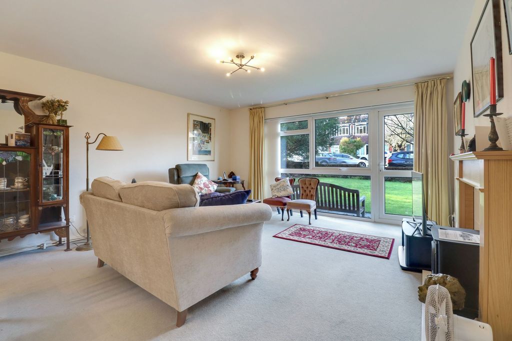 Property photo 2 of 12