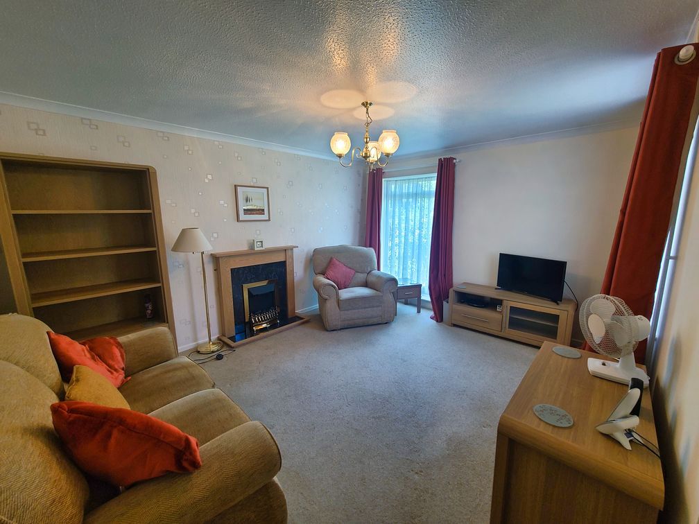 Property photo 3 of 24