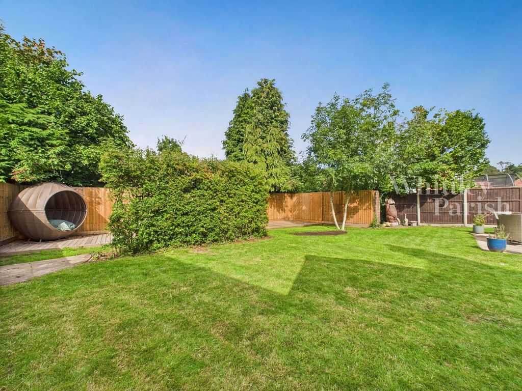 Property photo 2 of 18