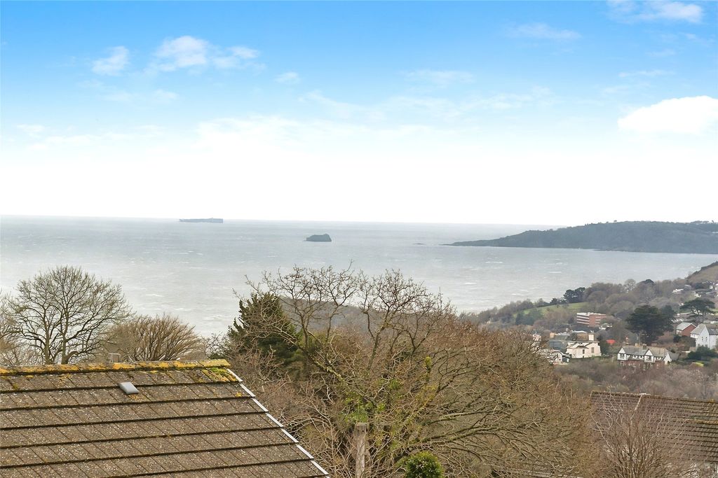 Property photo 2 of 23 Picture No. 30