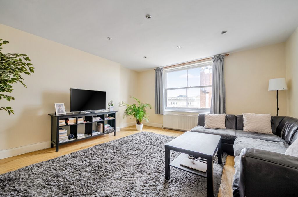 Property photo 2 of 13 1464293-14-6A05d7...