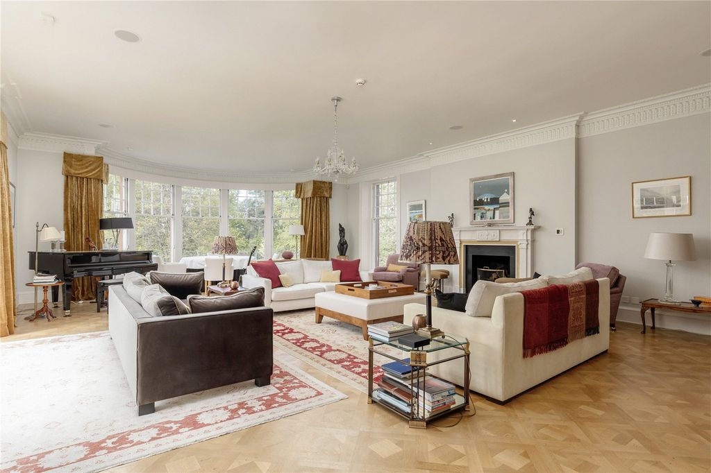 Property photo 2 of 37 Drawing Room