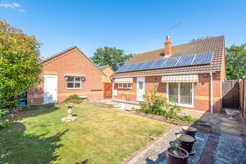 Property photo 1 of 11