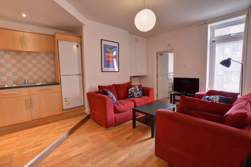 Property photo 2 of 8 Photo 7