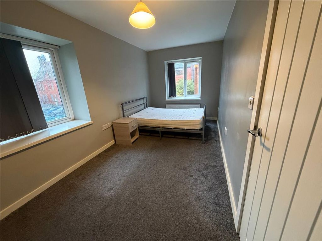 Property photo 2 of 8
