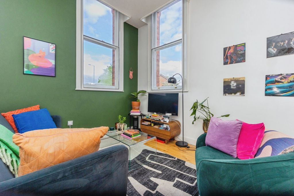 Property photo 2 of 21 Pbox-Img.Jpg