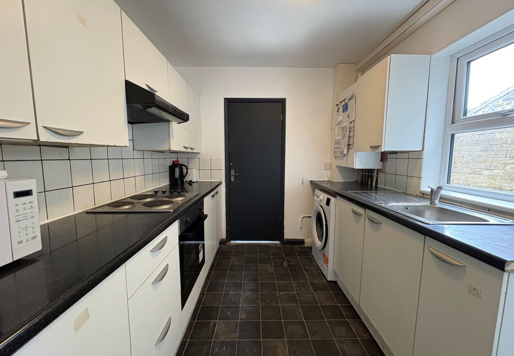 Property photo 2 of 4