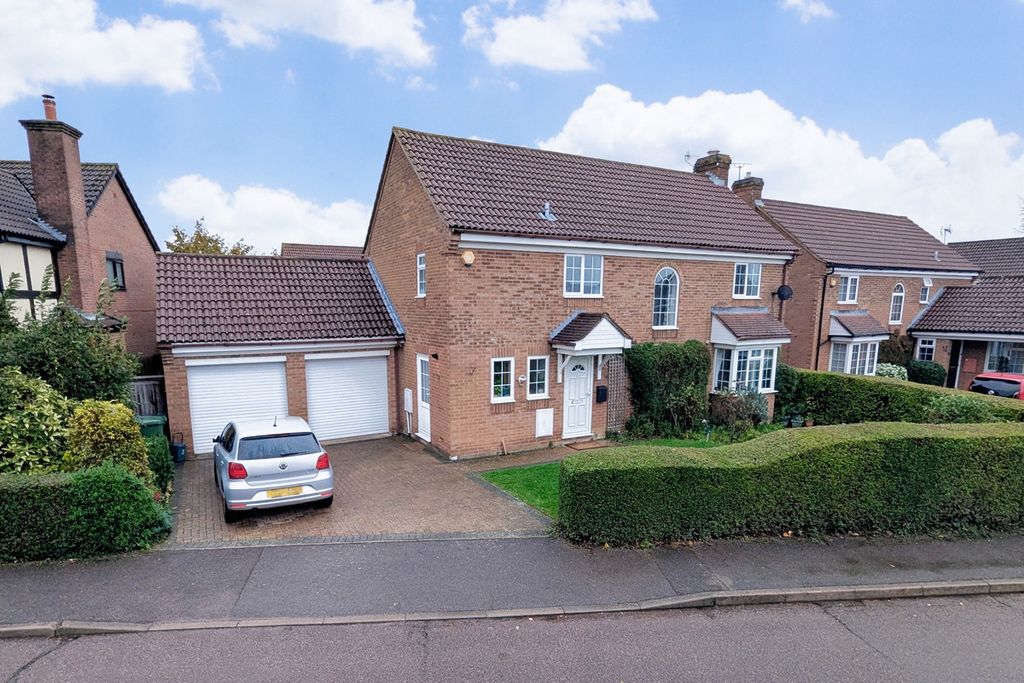 Property photo 1 of 18