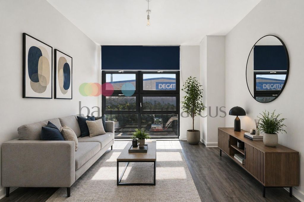 Property photo 2 of 14 Image