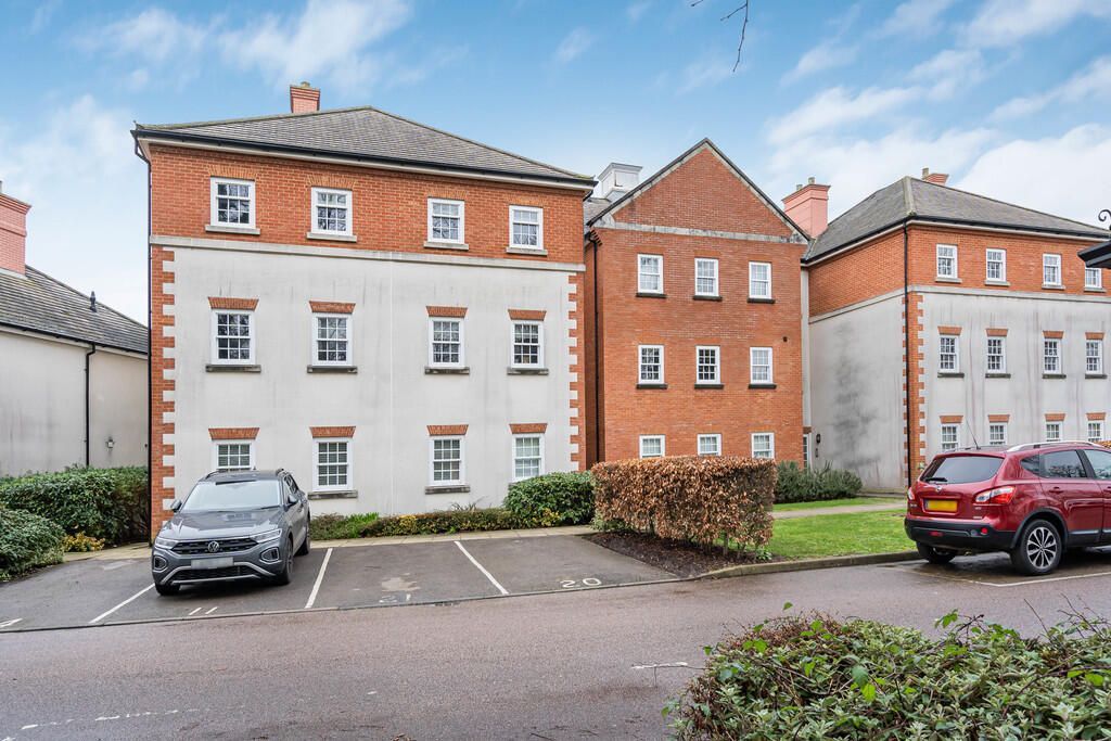 Property photo 1 of 17