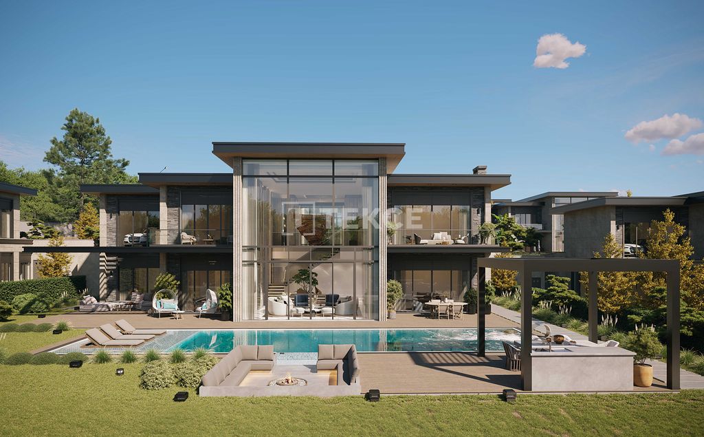 Property photo 1 of 31