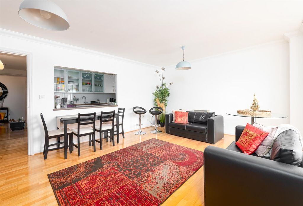 Property photo 1 of 10 Flat 53 38 Jamestown Road Nw1 7By-2.Jpg