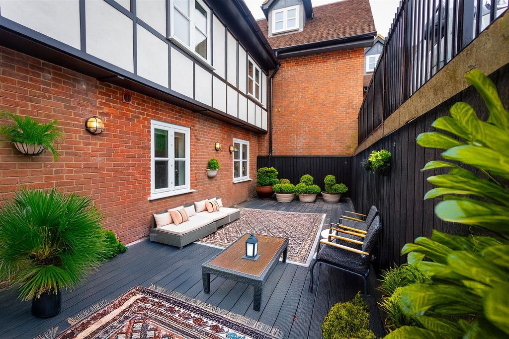 Property photo 1 of 9 Patio.Jpg
