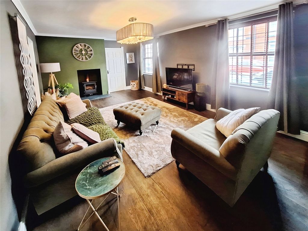 Property photo 2 of 13 Lounge/Dining Room