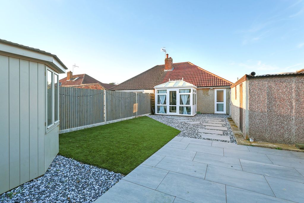 Property photo 3 of 16 Picture No. 15