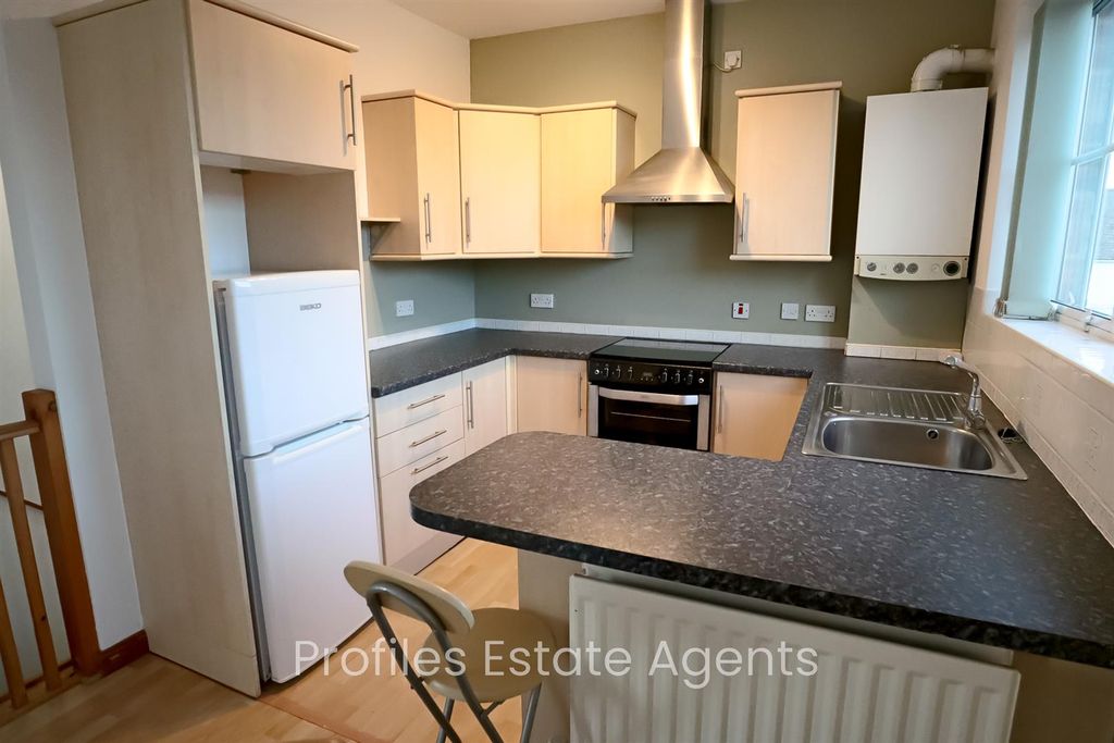 Property photo 3 of 9 3.Jpg