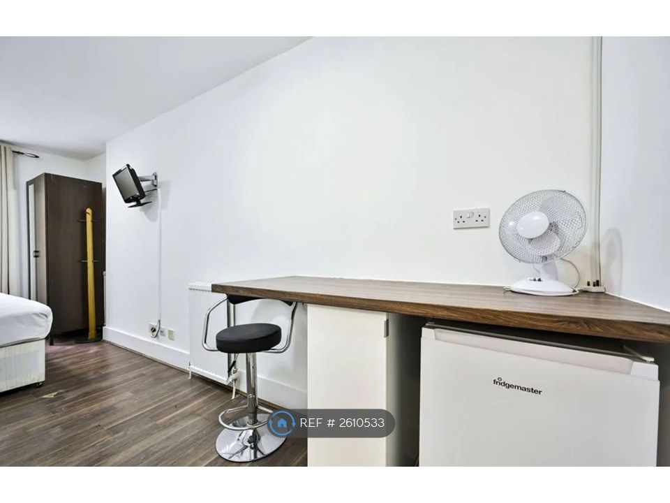 Property photo 3 of 5