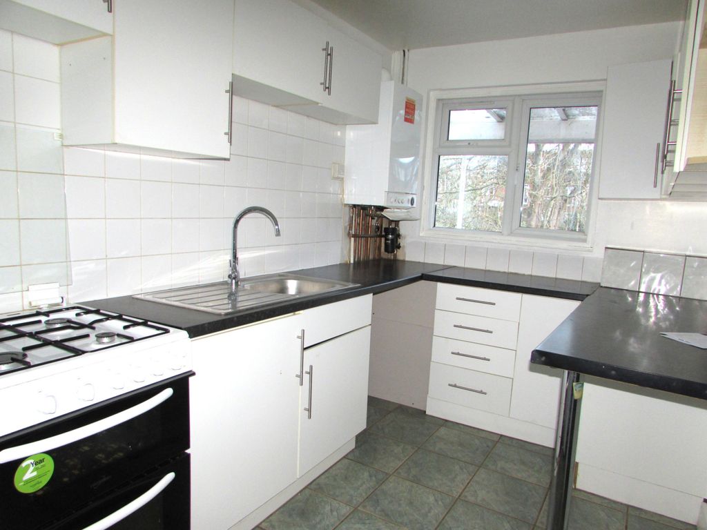 Property photo 1 of 6 Blackhorse Parade, High Road, Eastcote, Pinner, Ha5