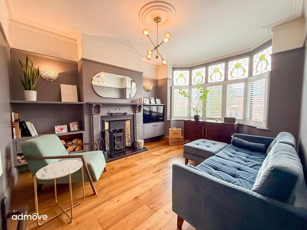 Property photo 2 of 32