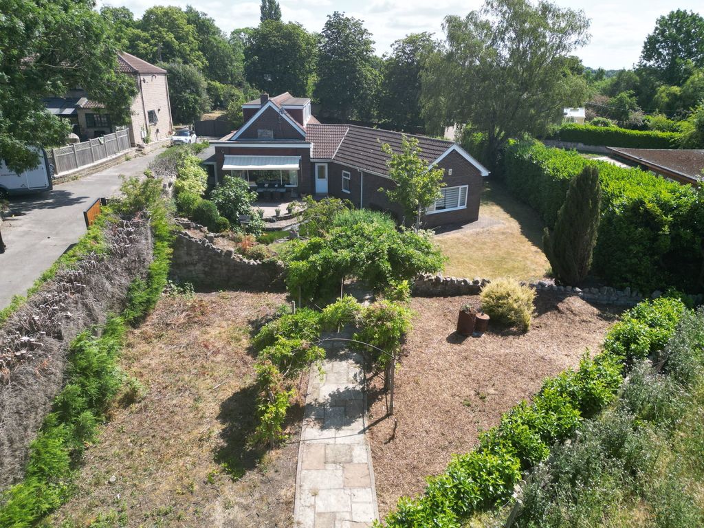 Property photo 3 of 51