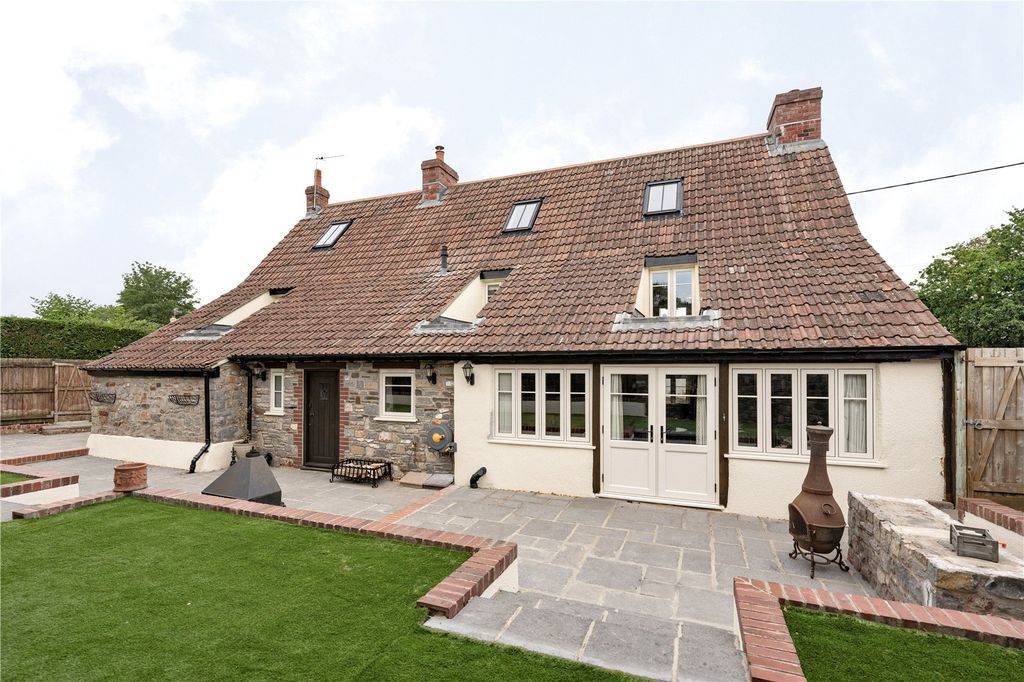 Property photo 1 of 29 Picture No. 30