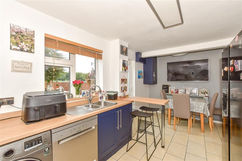Property photo 3 of 11 Kitchen/Diner