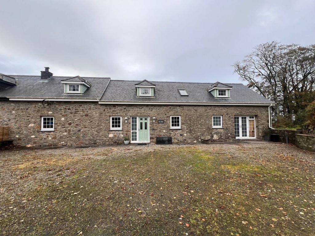 Property photo 1 of 53