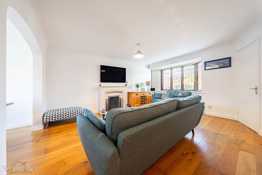 Property photo 3 of 33 Photograph