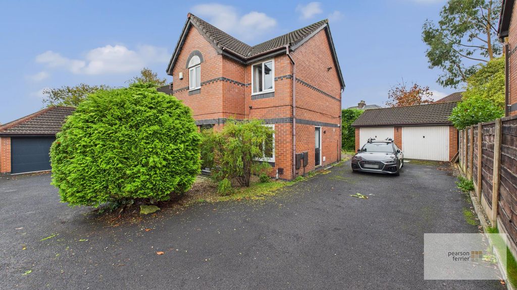 Property photo 1 of 18 Front (Exterior)