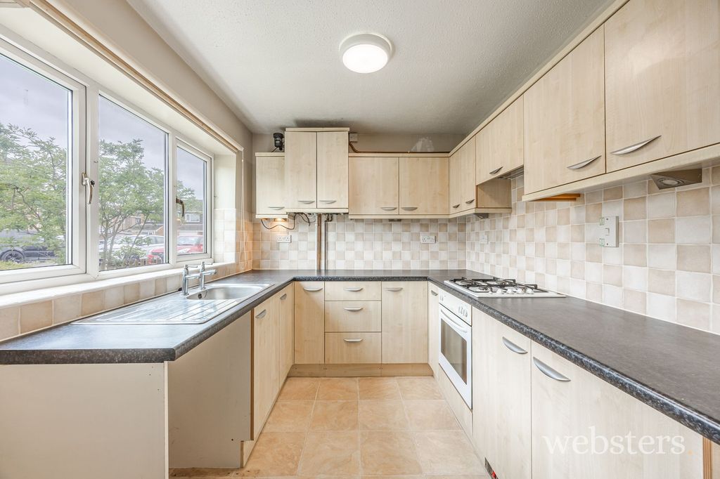 Property photo 3 of 16