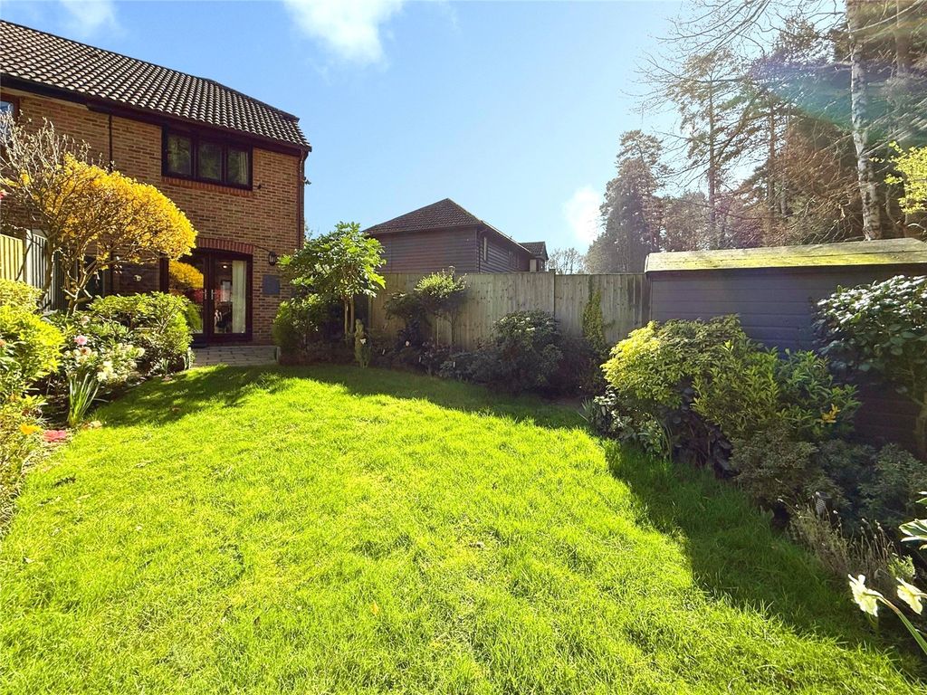 Property photo 2 of 19 Picture No. 20