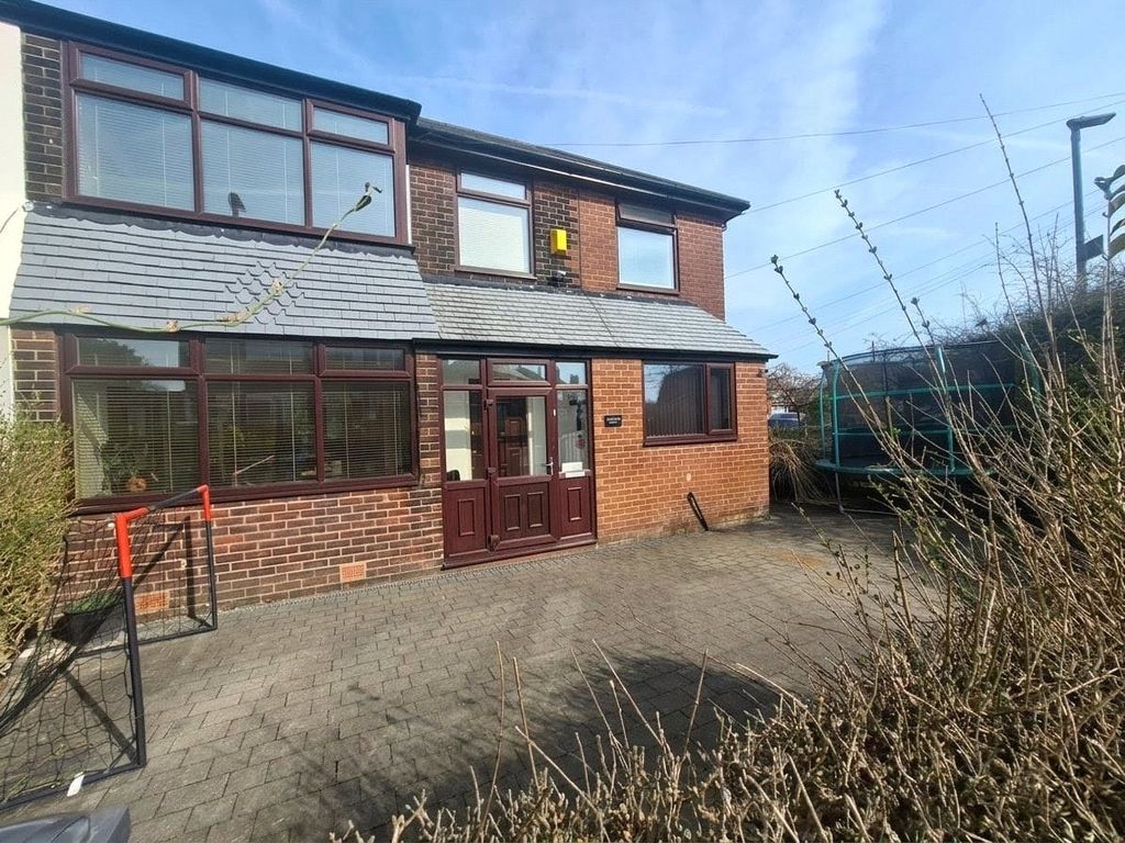 Property photo 1 of 16 External