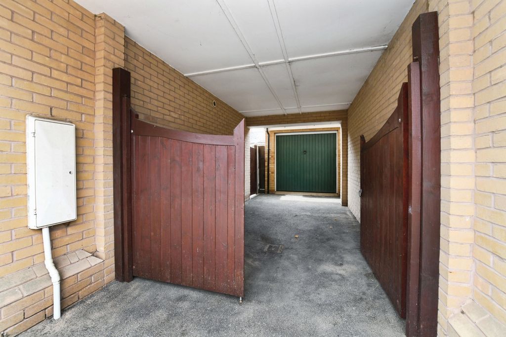 Property photo 2 of 13 Pbox-Img.Jpg
