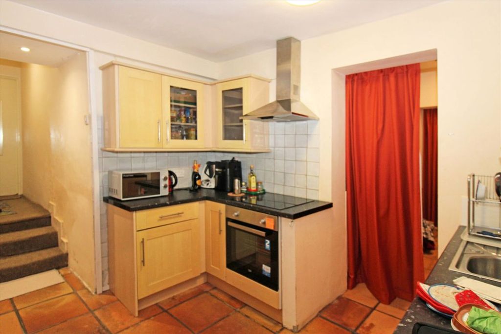 Property photo 2 of 4