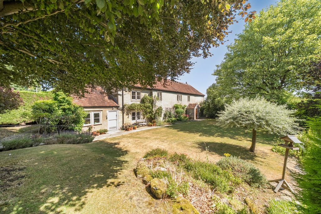 Property photo 1 of 18