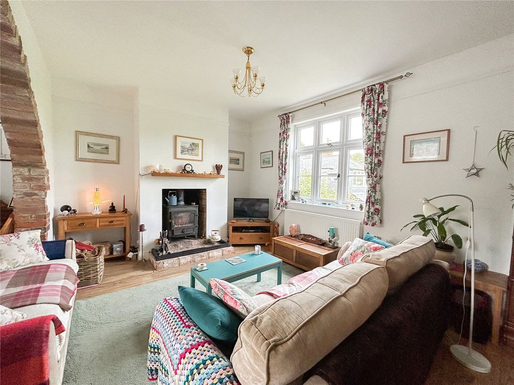 Property photo 3 of 21 Sitting Room