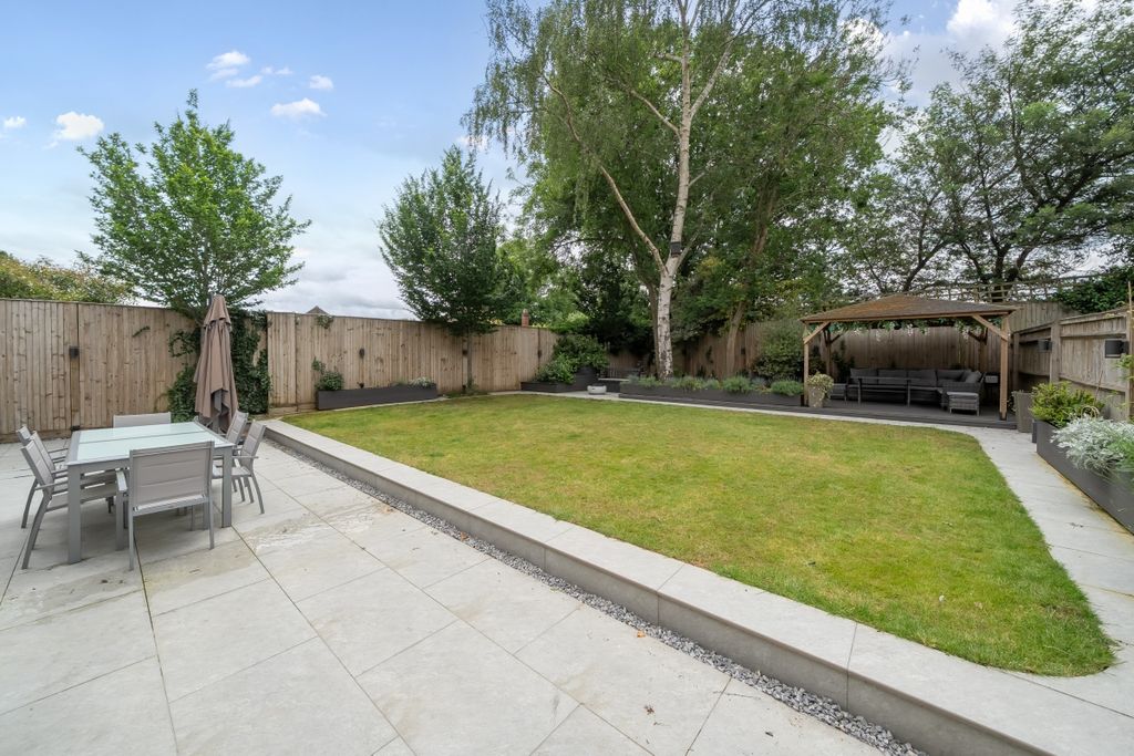 Property photo 3 of 24 1297268-6-683855A...